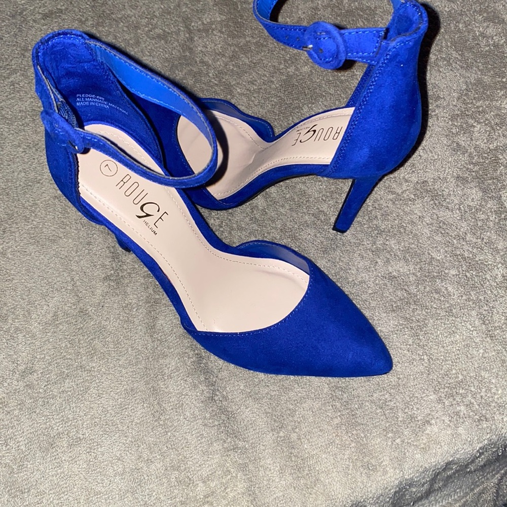 Royal blue heel